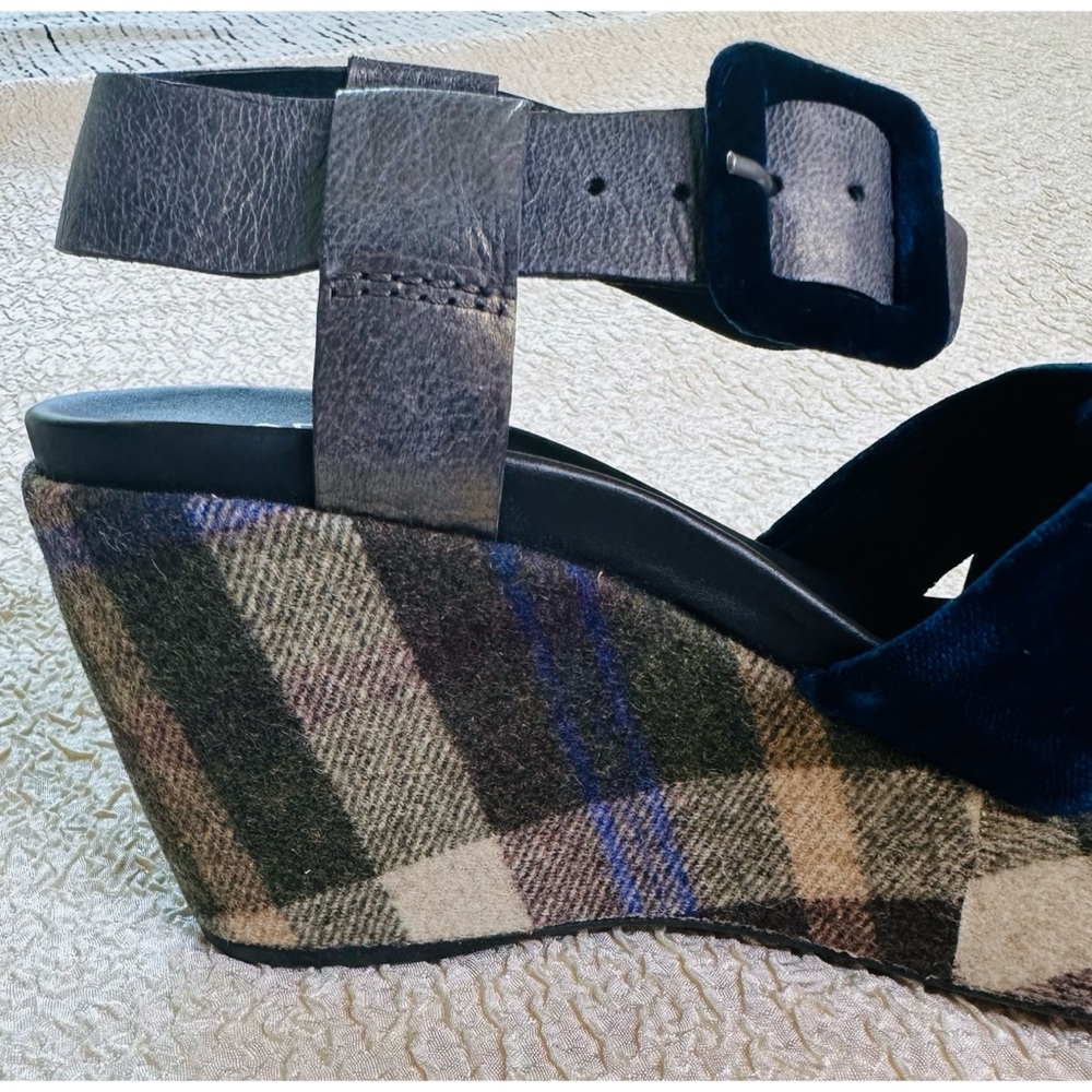 RARE Kork-Ease Plaid Platform Wedge with Velvet Detail & Buckle Strap 6 NEW - Picture 6 of 10